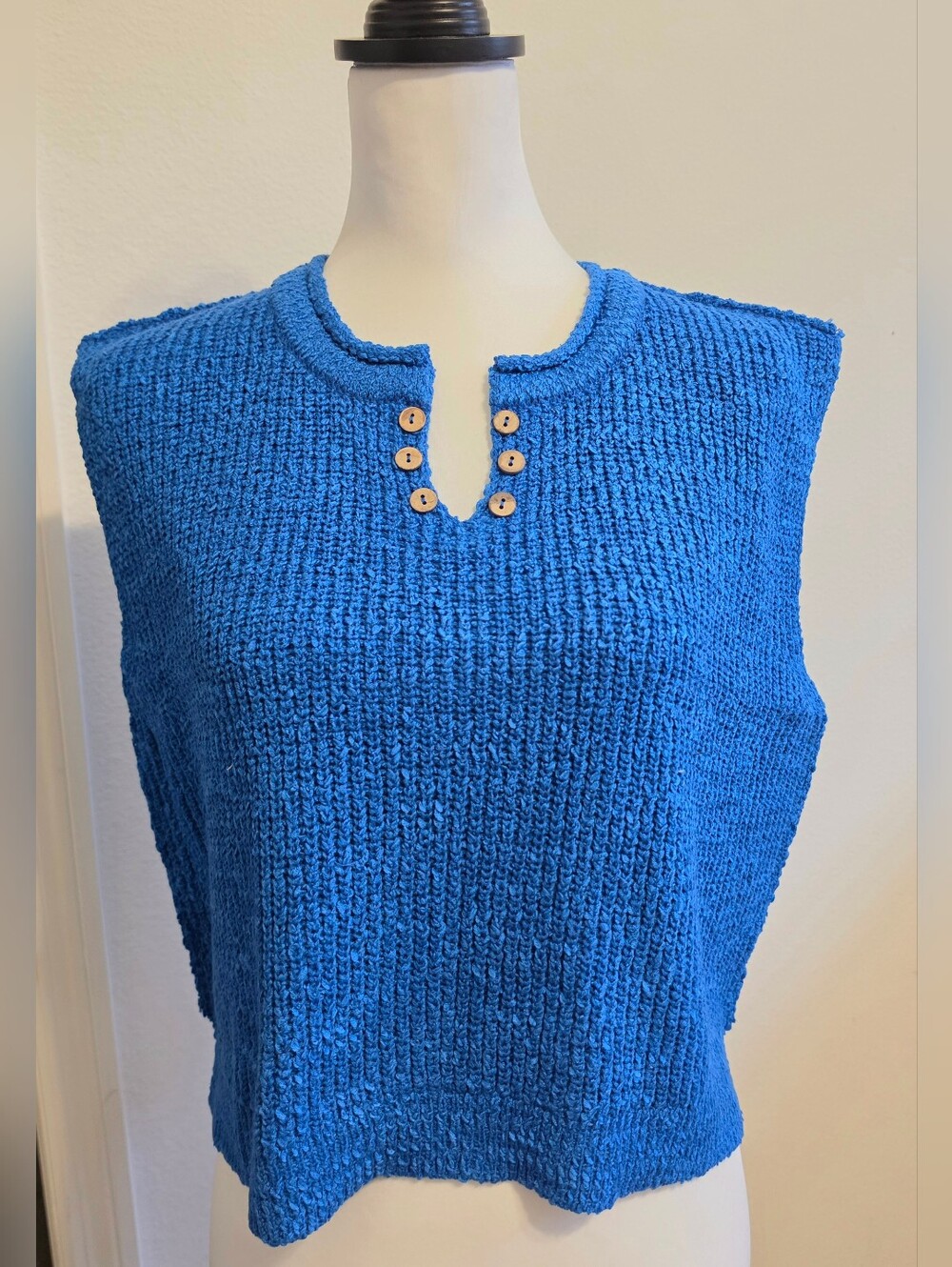 Zenana Sleeveless Split Neck Top - NWT Large